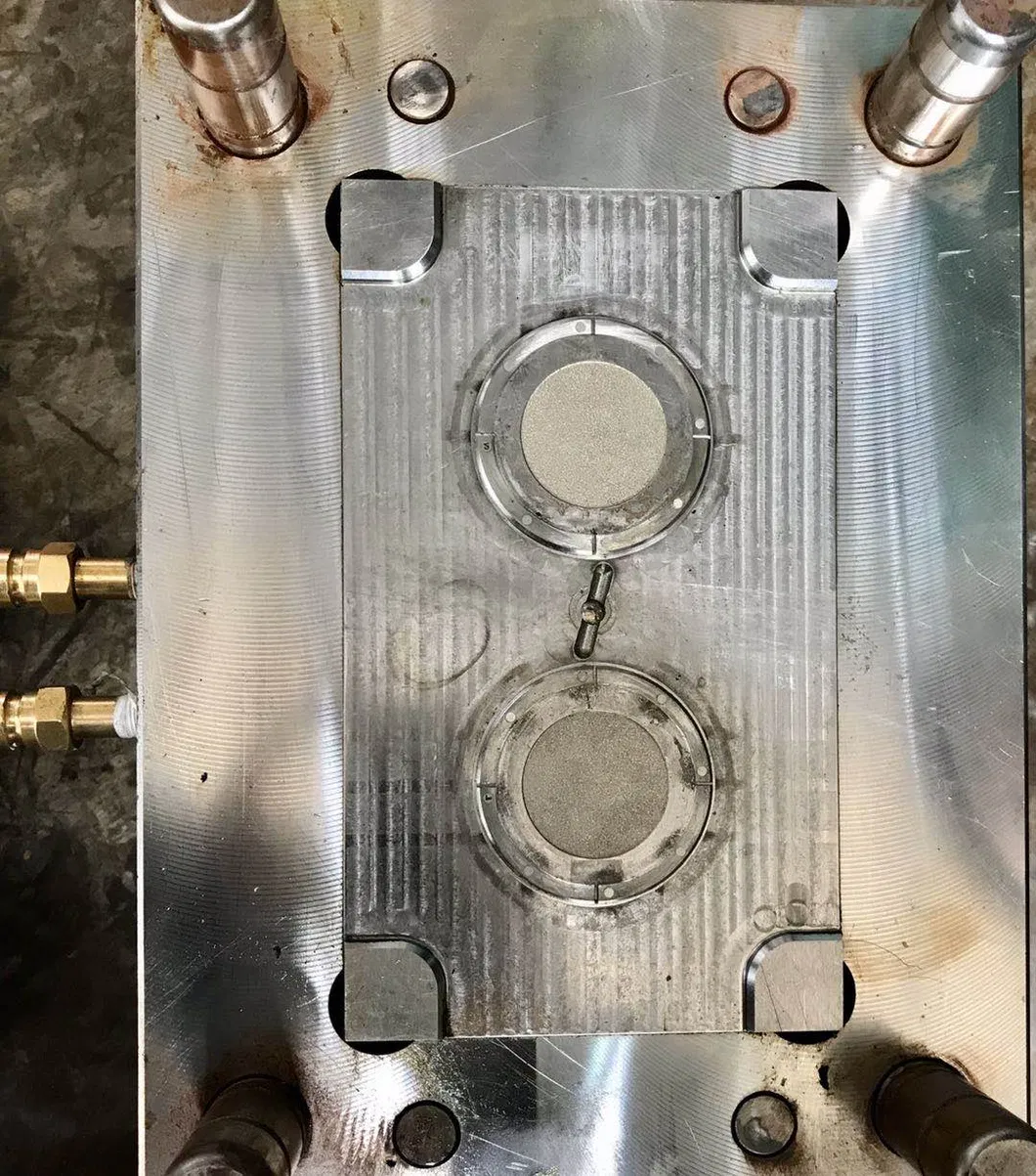 20 Years OEM Manufacturer Free Sample Plastic Injection Molding for Electronic Parts/ Daily Use Products/ Plastic Cover/ Plastic Shell