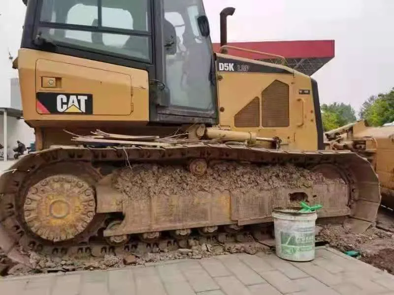 2000 Hours of Original Used Caterpillar D5K Mini Bulldozer for Sale