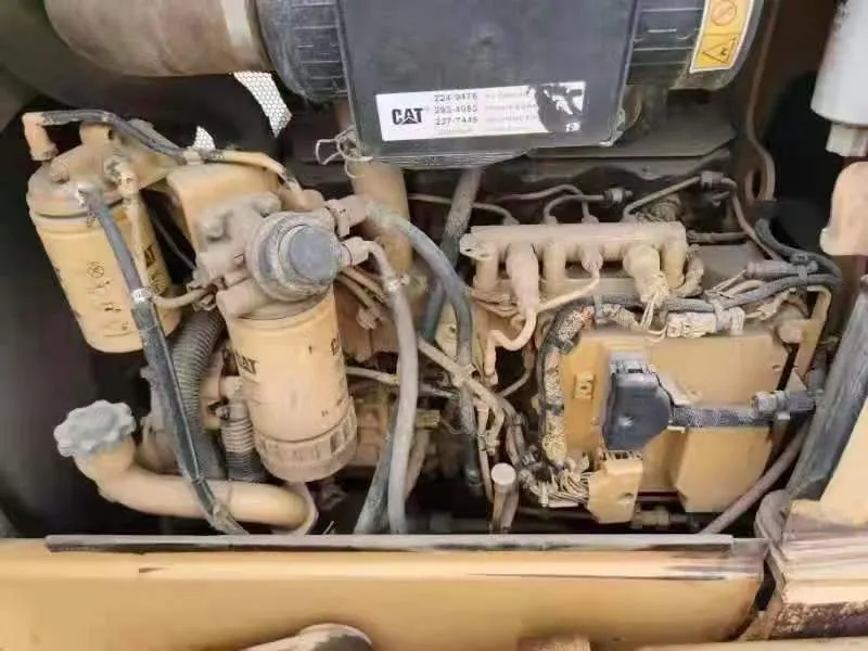 2000 Hours of Original Used Caterpillar D5K Mini Bulldozer for Sale