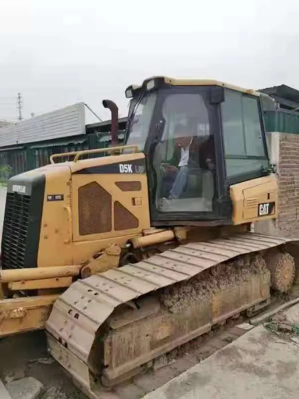 2000 Hours of Original Used Caterpillar D5K Mini Bulldozer for Sale