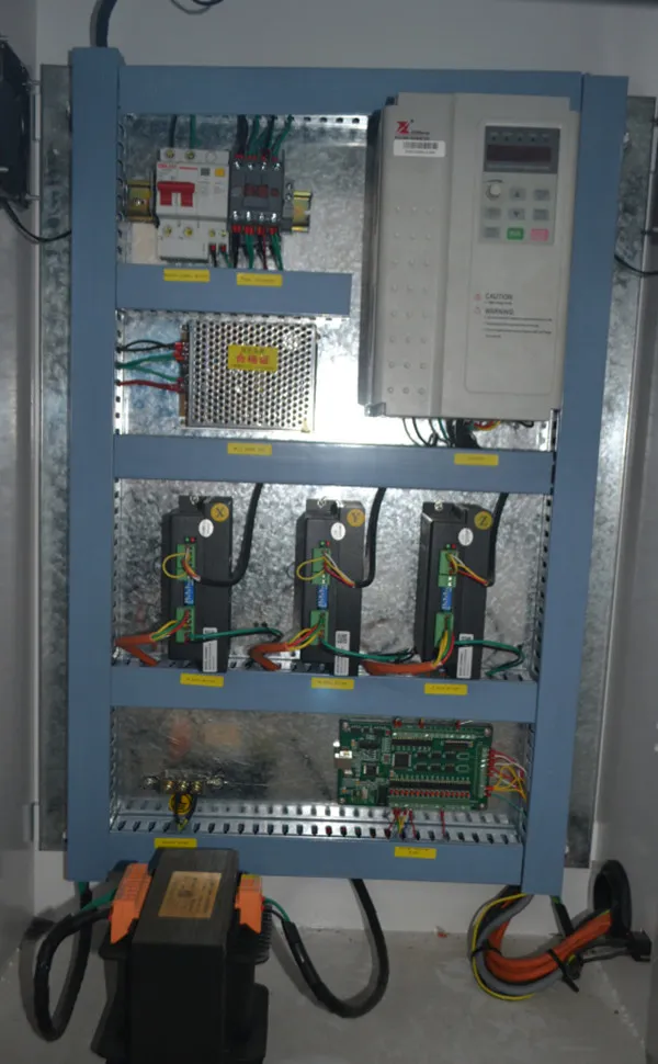 6060/6090/1212/1224/1325 CNC Machine 2.2kw Spindle Wood CNC Router with Economic Price