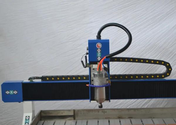 6060/6090/1212/1224/1325 CNC Machine 2.2kw Spindle Wood CNC Router with Economic Price