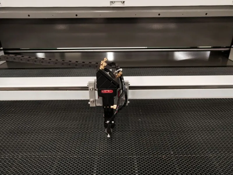 China High Quality Cheap Laser Engraving Machine with 80W 100W 130W 150W 180W