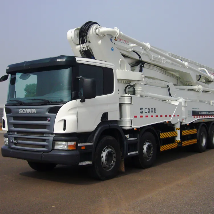 China Zoomlion 63m Concrete Pump Truck