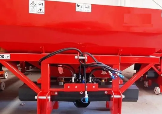 Farm Tractor CDR Fertilizer Spreader Applicable for Spreading Inorganic Fertilizer