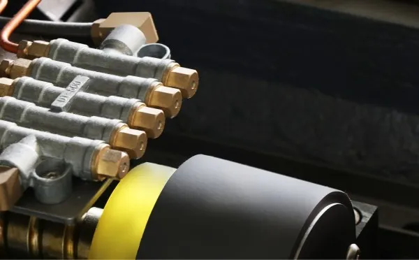 Gooda Vertical Machining Center for Machinery Parts with Competitive Prcie (GD-V8)