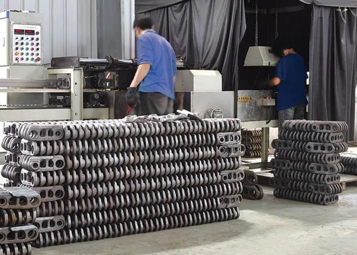 Greased and Lubricated Komatsu Track Link Undercarriage Parts D85px-15 Bulldozer Track Chain 154-32-00650