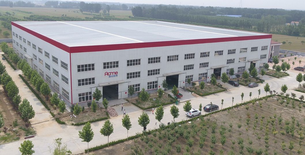 High Precision Fiber Laser Cutting Machine Full-Enclosed with Double Workbench for Metal