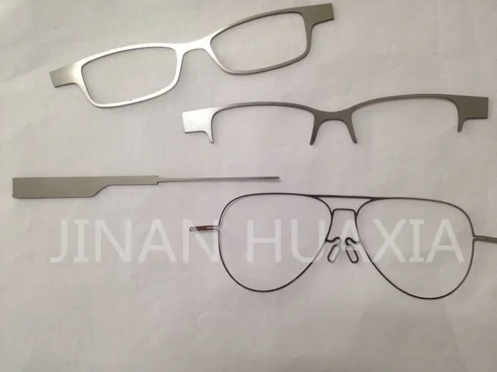 Hot Sale 1530 Fiber Laser CNC Cutting Machine/Cutter/Cutting Table