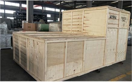 Jinan 4000W Automatic High Power Autofocus Laser Head Enclosed Fiber Laser Cutting Machine with Exchange Table