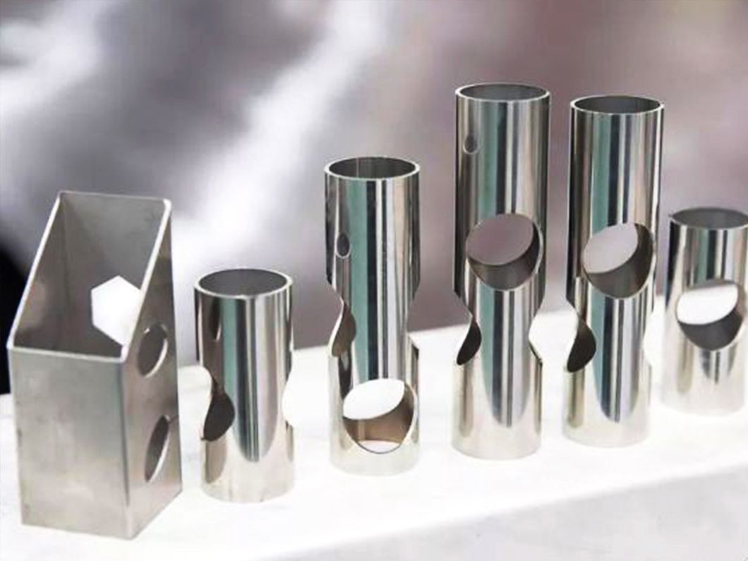 Jinan 4000W Automatic High Power Autofocus Laser Head Enclosed Fiber Laser Cutting Machine with Exchange Table