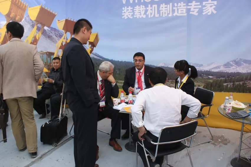 Mini Garden Wheel Loader Front End Loader 2 Ton Lq920