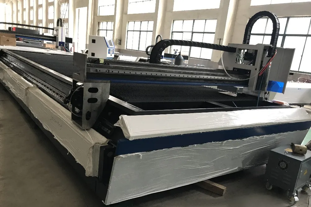 Reasonable Price and Practical CNC Fiber Laser Metal Cutting Machine for Steel Plate