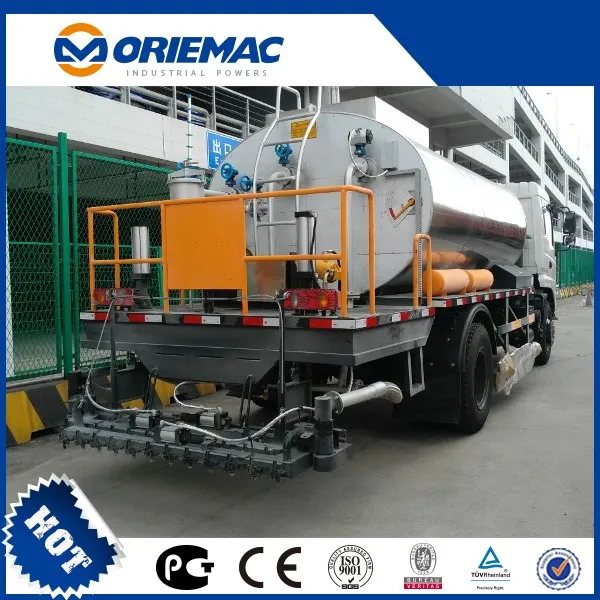 Sinotruck HOWO Asphalt Distributor Truck with 16cbm Capacity