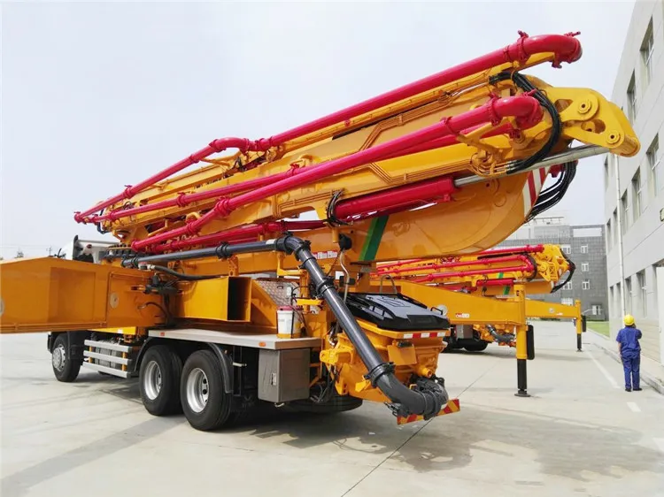 XCMG Official Concrete Truck Hb37K Schwing 37m Small Hydraulic Concrete Pump Truck Price